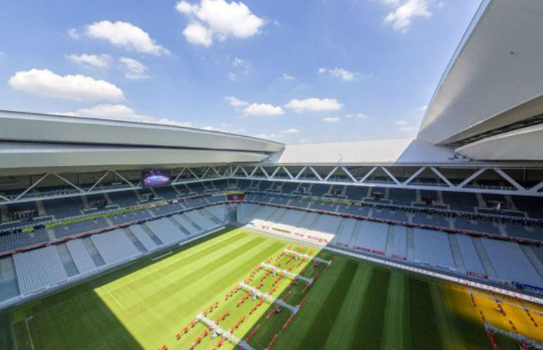 30MIN TO CLOSE THE ROOF, UNIQUE IN FRANCE